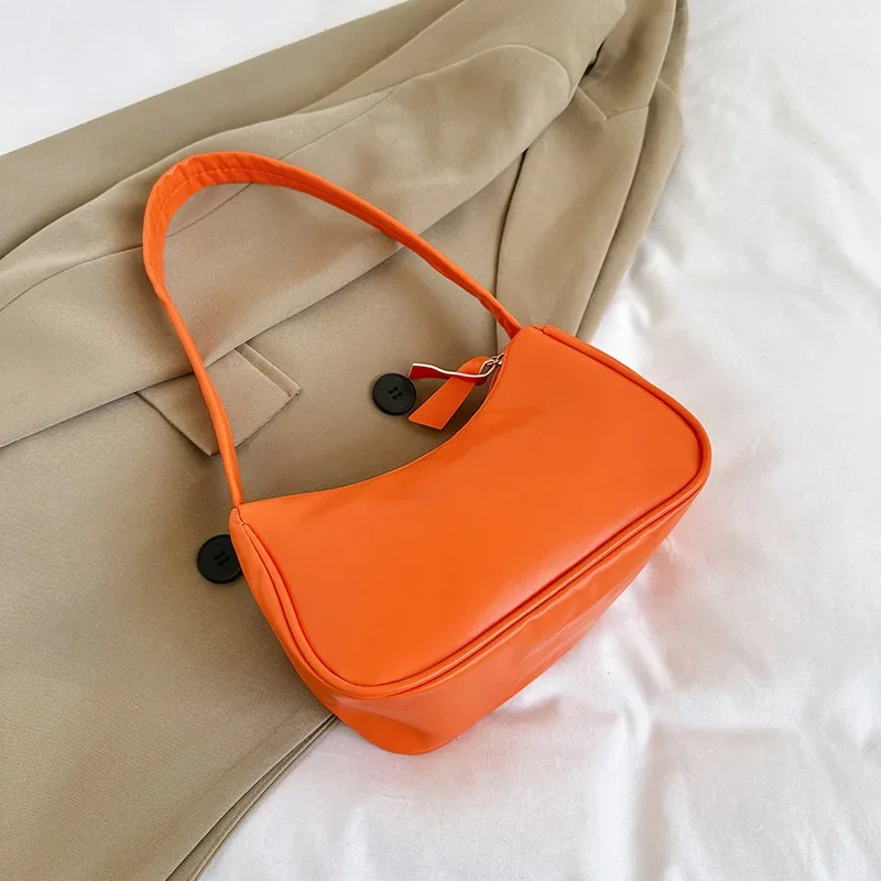 Borsa a tracolla semplice in ecopelle PU color caramella, borsa a mano capiente da portare sotto il braccio, ideale per donne e ragazze._voghion.com