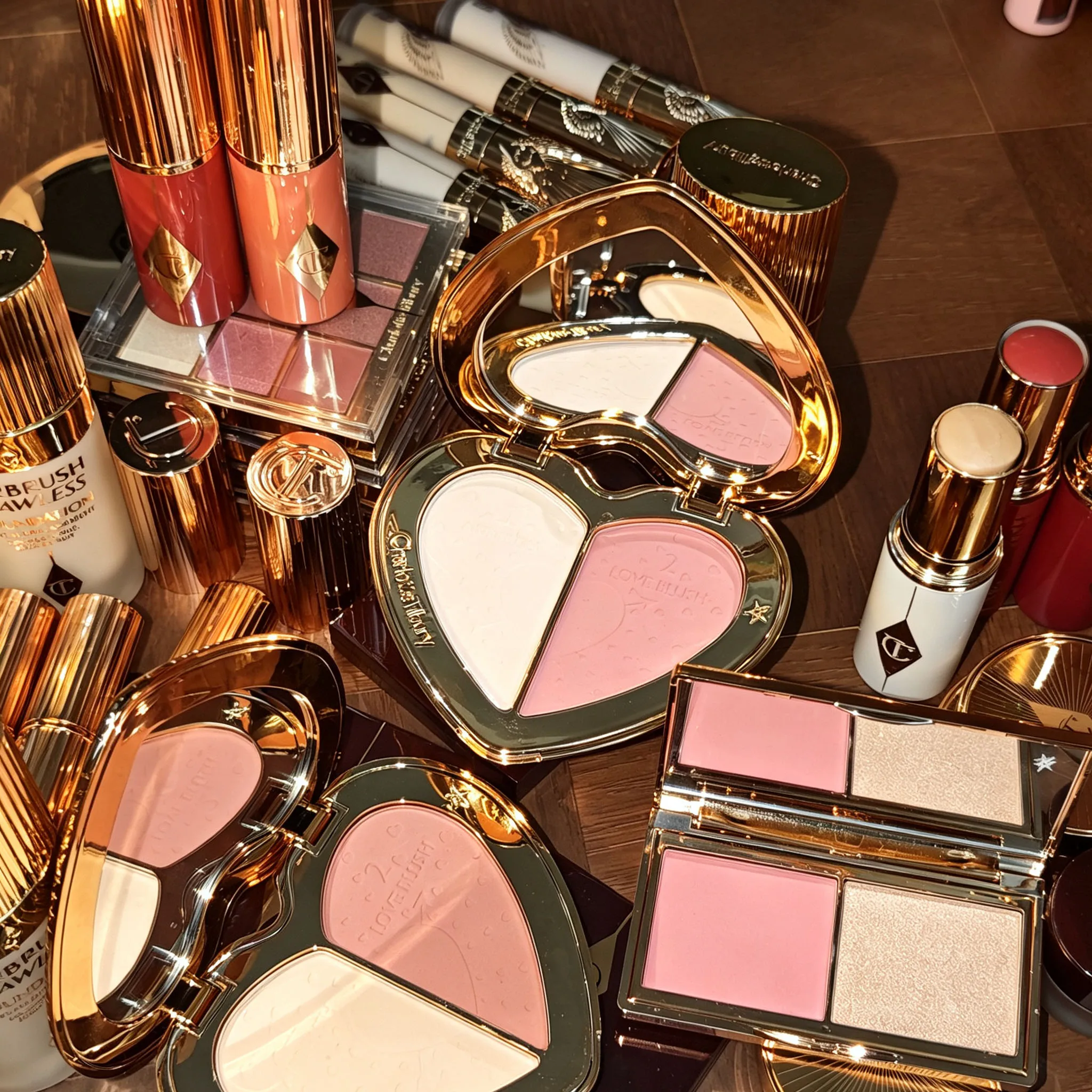 Luxury Charlotte Love Dual-Tone Blusher & Eyeshadow Palette - Radiant Makeup Essential