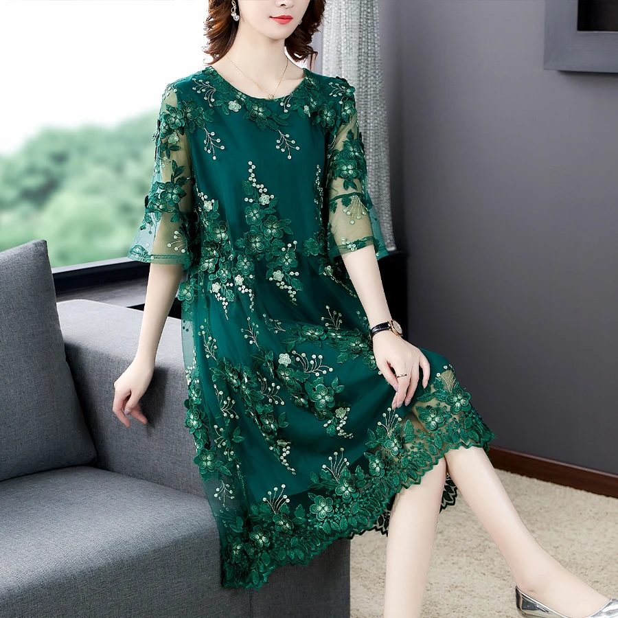Fashion Plus Size Embroidered Silk Dress Women 2022 Summer Loose Tight