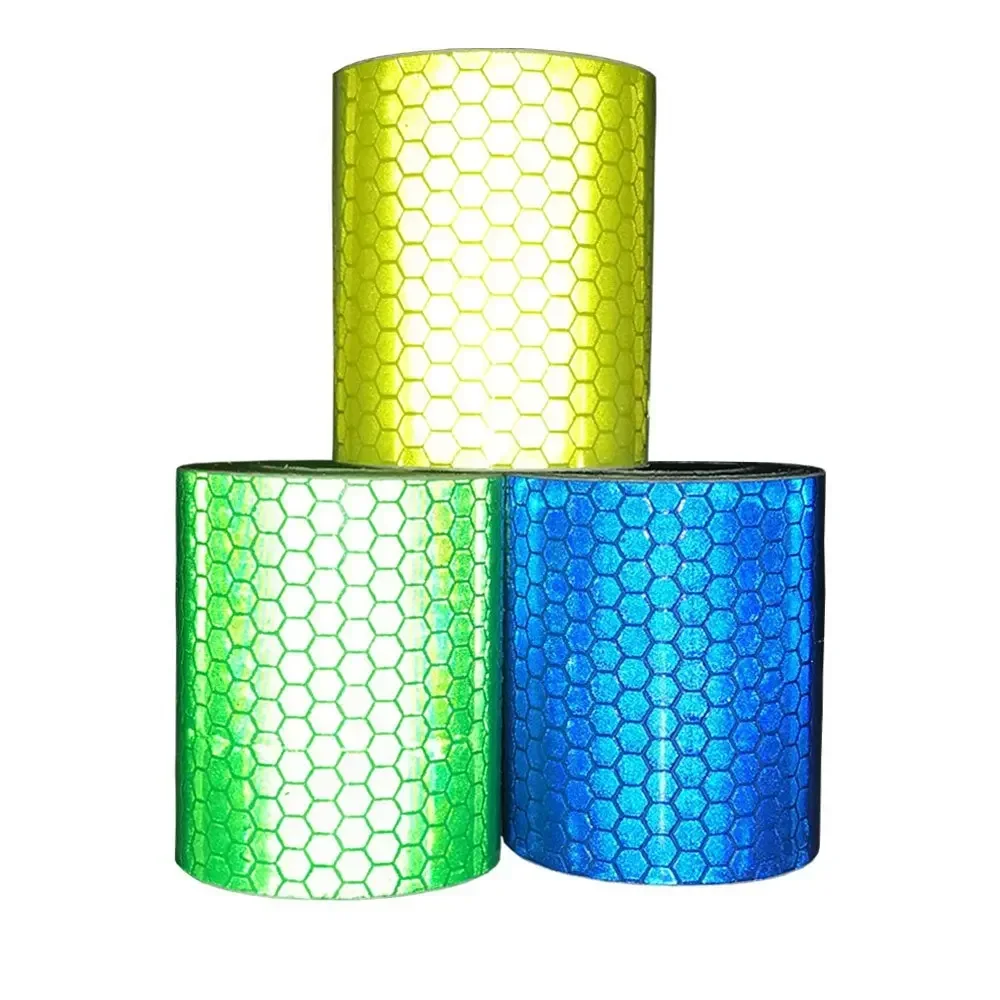 Рисунок 5 - Светоотражающая защитная лента для автомобиля