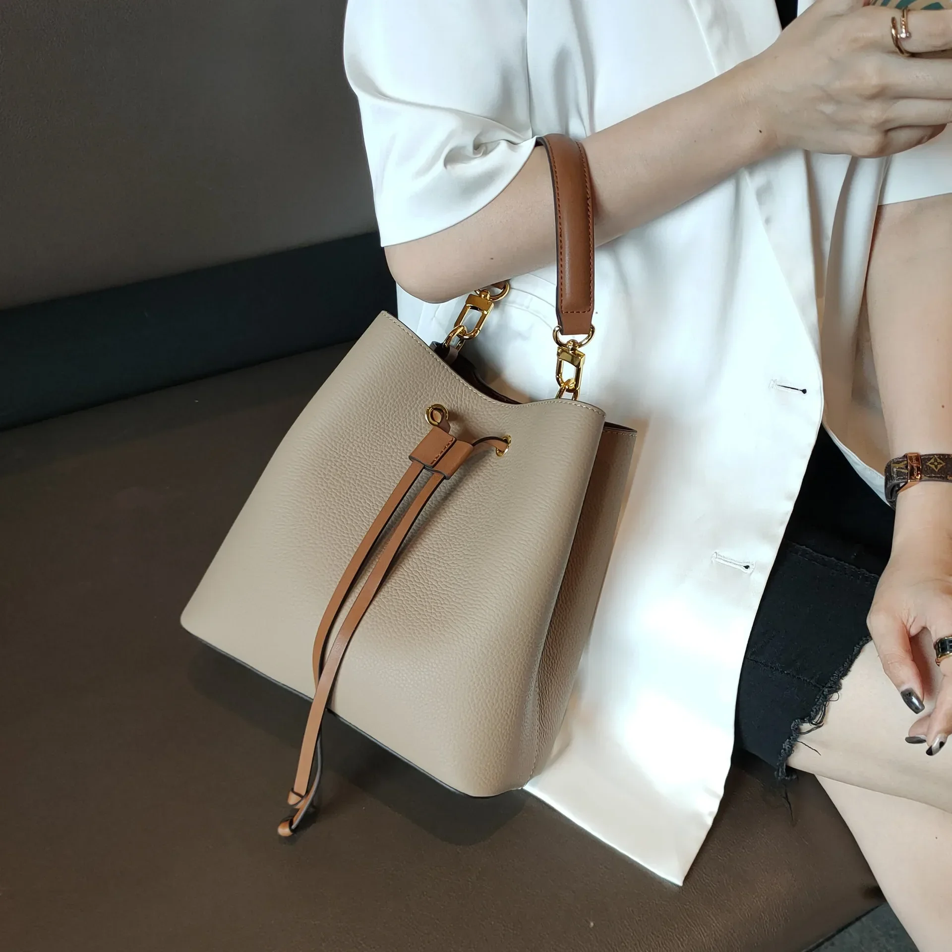 Genuine Leather Bucket Bag women new trendy simple large-capacity