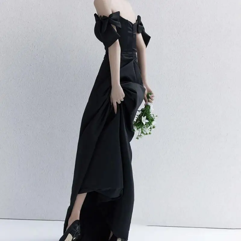 Sweet Bow Off The Shoulder Wedding Dresses Satin Black Evening Dress Elegant Floor-length A Line Simple Bridal Dress Customized 2