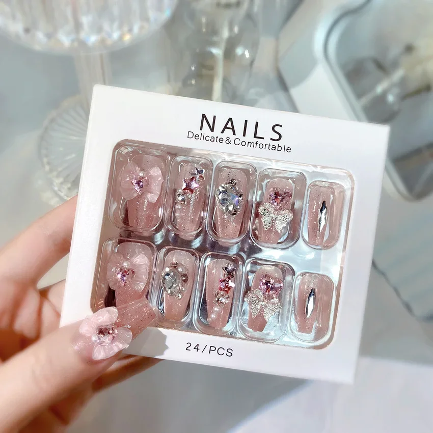 24PCS 핑크 거짓 손톱 Bowknot 다이아몬드 진주 3D 디자인 무해한 부드..