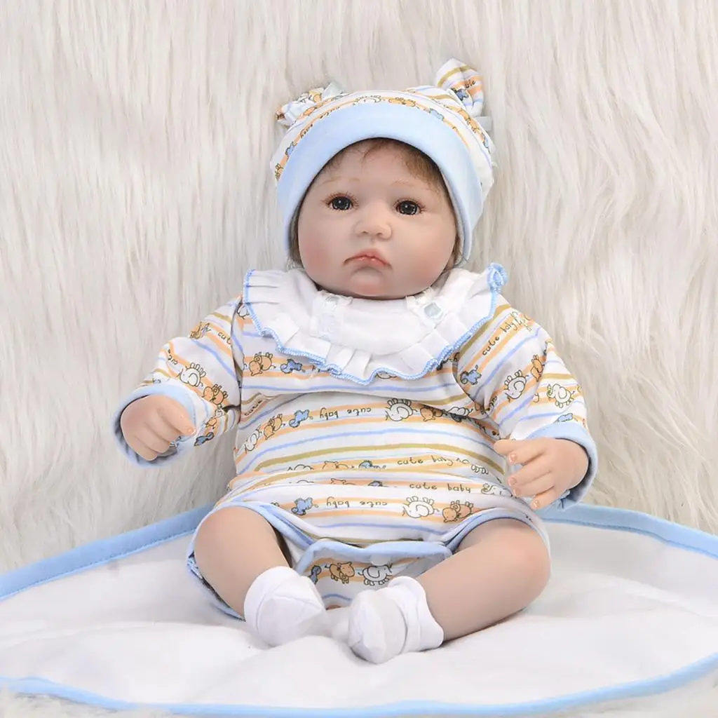 

Fashionable Cartoon Printed Rompers Bib Hat Socks / Shoes Clothes for 17-18