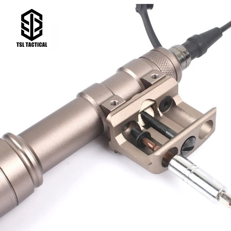 

WADSN tactical flashlight M300A600C flashlight vertical metal base hunting and shooting equipment accessory card 20mm guide rai