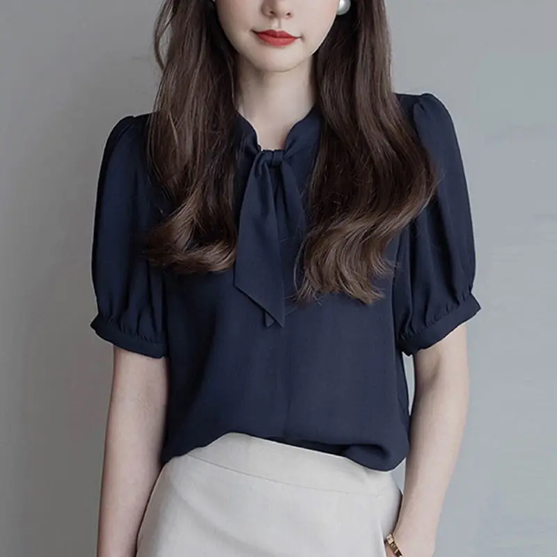 브이넥 반팔 단색 셔츠, 오피스 레이디 통근자, 우아한 패션, 젊은 스타일 활 상의, 2023 신상 여성복