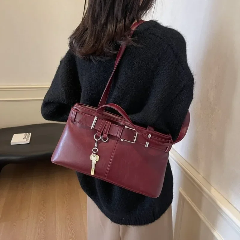 Casual Solid Interior Compartment Shoulder Bags Large Capacity Women Zipper Pu Handbags shoulder bag