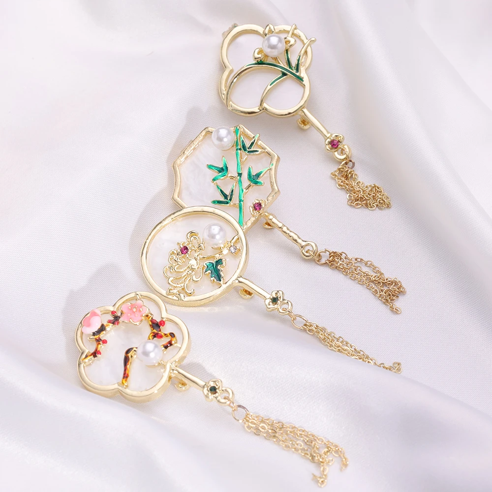 Elegant Champagne Brooch – KHAISTA