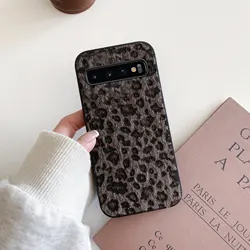 Retro Style Leopard Print Plush Leather Phone Case - Galaxy S10 5G (Black)
