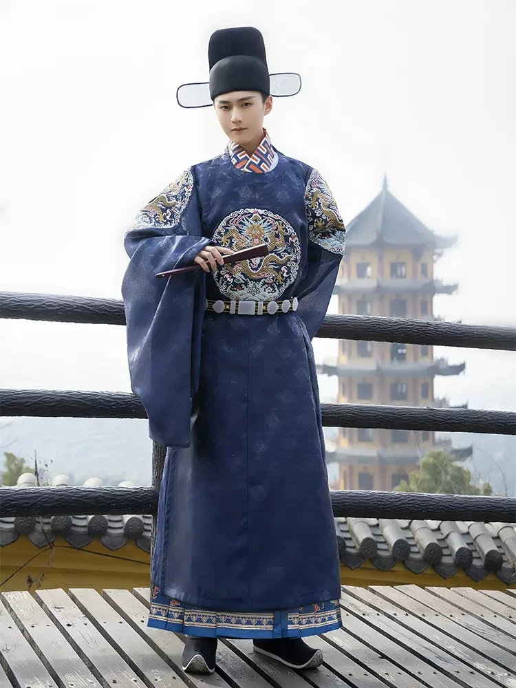 

XinHuaEase Men's Hanfu Chinese Traditional Ming Dynasty Original Embroidered Round Neck Robe Red Wedding Dresses Costumes BuXu