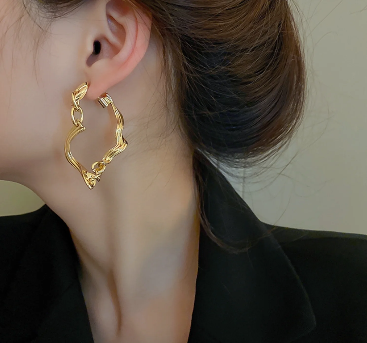 S925 silver needle stripe twisted geometry Baroque alloy simple design Earrings for women Fashion Jewelry