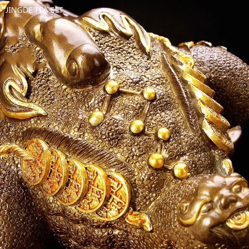 Resin Color-changing Tea Pet Feng Shui Gold Toad Decoration Can Raise Animal Model Ornaments Tea Table Decorative Crafts