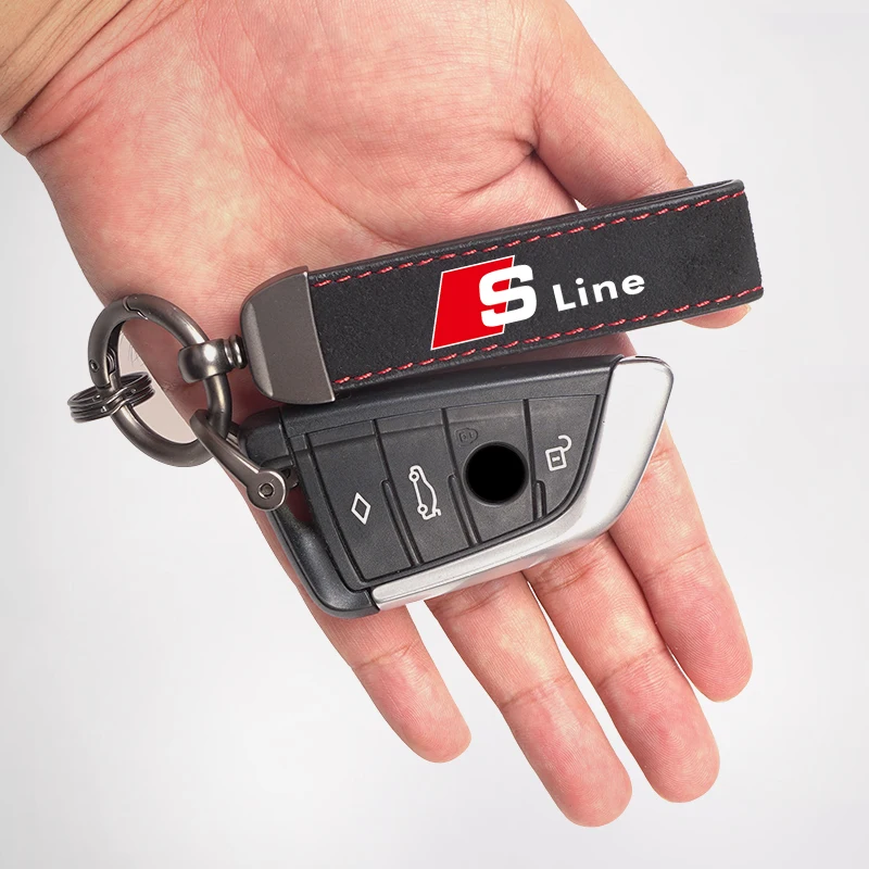 2026 스웨이드 키링 스포츠카 키체인 아우디 S라인 A3 A4 A5 Q5 A6 A7 A1 A2 A8 Q1 Q2 Q3 Q4 Q6 Q7 Q8 TT용 엠블럼 포함 맞춤 선물