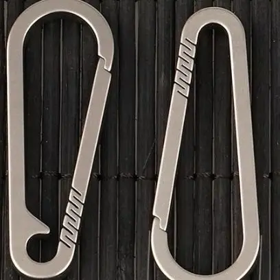 1PCSTitaniumAlloyKeychainTiraniumBuckleKeyRingCarAccessoriesTitaniumBucklesEDCOutdoorTool-AliExpress34