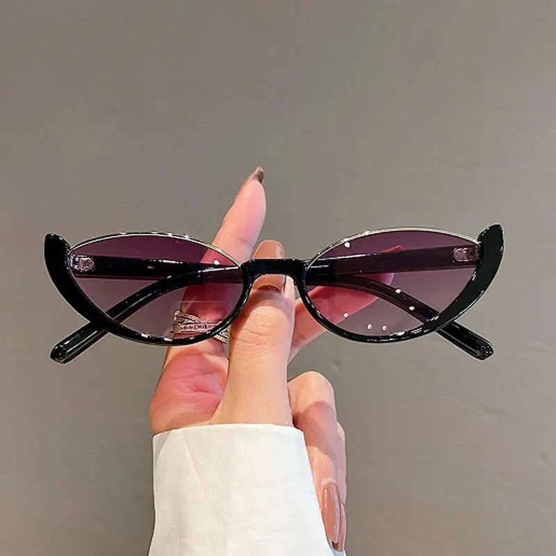 Chic Cat Eye Sunglasses for Women: Fashion Rivet UV400 Shades