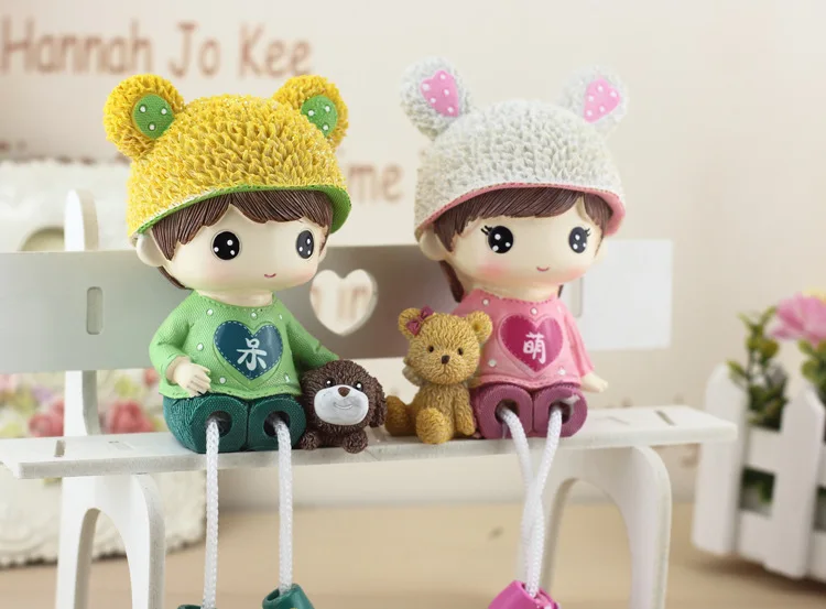 2pcs/set Miniature Ornaments Resin Dolls Hanging Feet Boy Girl Lovers Couple Figurines Craft Wedding Accessories Birthday Gifts