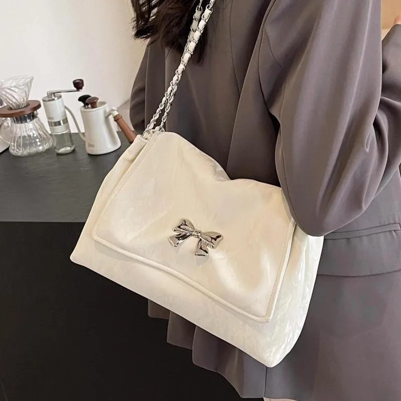 Sweet Beige Bow Handbag Women Chain Leather Large Capacity Shoulder Bag Ladies Harajuku Elegant Gentle Commute Underarm Bag 2025