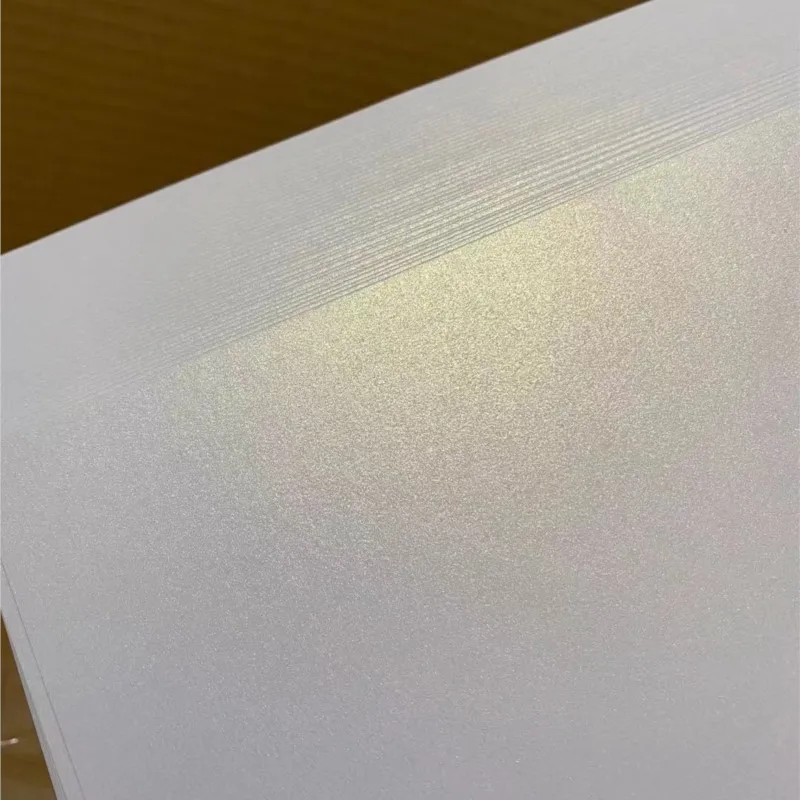50pcs 무료 배송 A4 크기 21x29.7cm 120/150/200/250/300gsm 진주 종이 더블 아이스 화이트 컬러 모델 웨딩 파티 장식