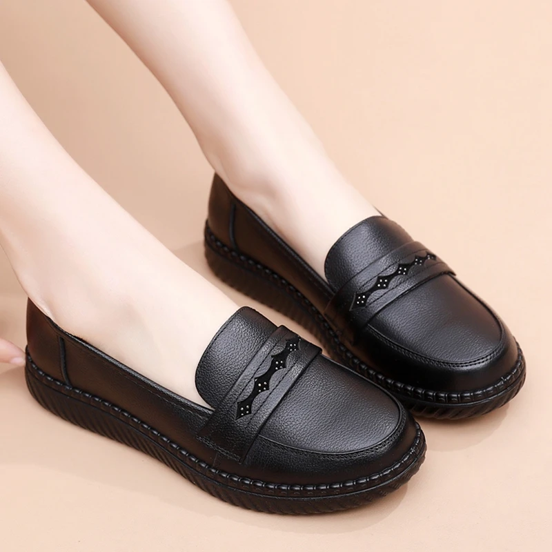 Autumn Fashion Women's Shoes Women Genuine Leather Non-slip Casual Flat Shoes Ladies Comfortable Black Work shoes Mother Shoes