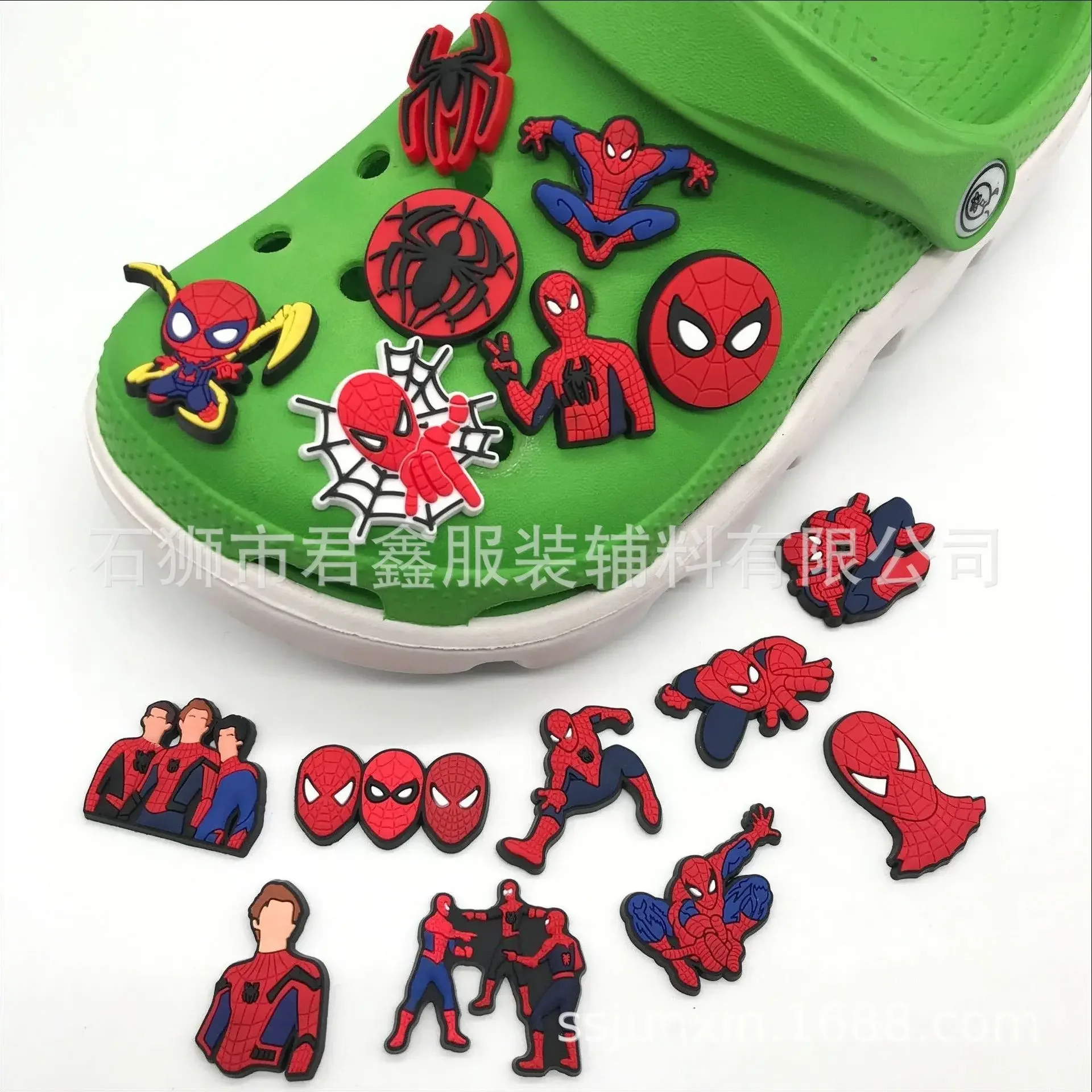 Vendita singola 1 pz Spiderman PVC fai da te scarpa Crocx decorazioni Charms accessori pantofole decorazione fibbia all'ingrosso Kid Boy Gifts