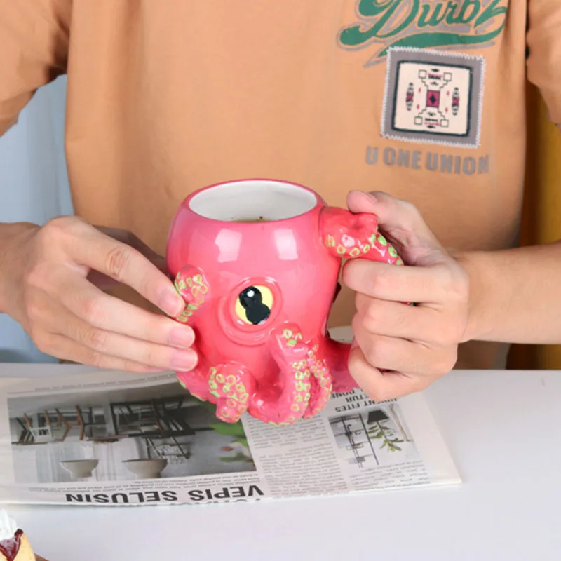 タコの触手 陶器カップ タコの触手 陶器カップ