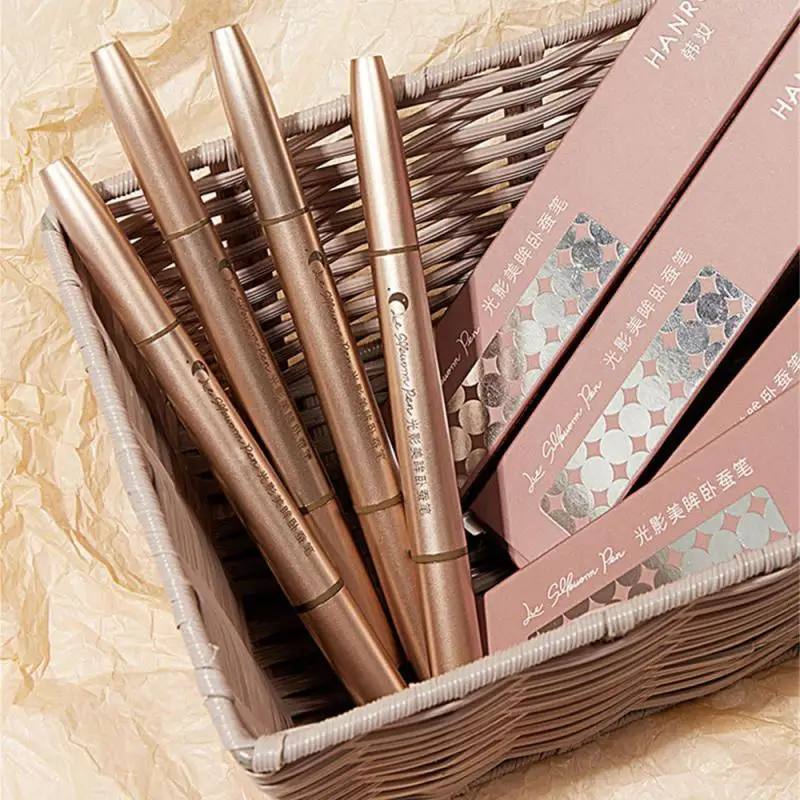 

Double Head High Gloss Pen Brightening Eyes Smooth Color Pearlescent Matte Makeup Holding Easy Shadow Brightening Pen Cosmetics
