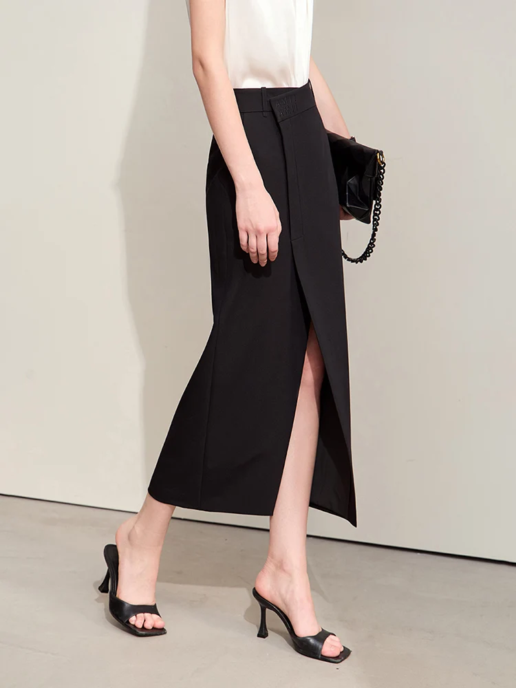 Amii Minimalism 2024 Summer New Women Skirts Commuter Elegant Diagonal Open Fork Letters Embroidery Lady Straight Skirt 12422112