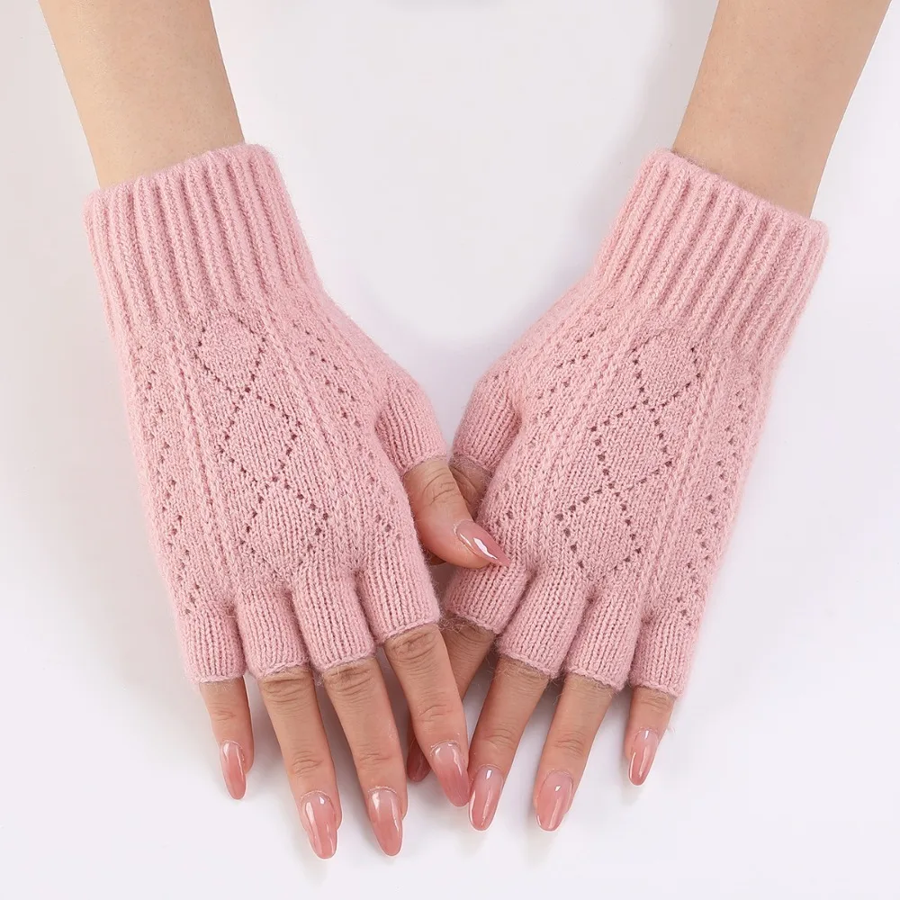 

Exposed Fingers Gloves Hot Sale Cold Proof Warm Wrist Gloves Heat-resistant Diamond Finger Splitting Gloves Students Study