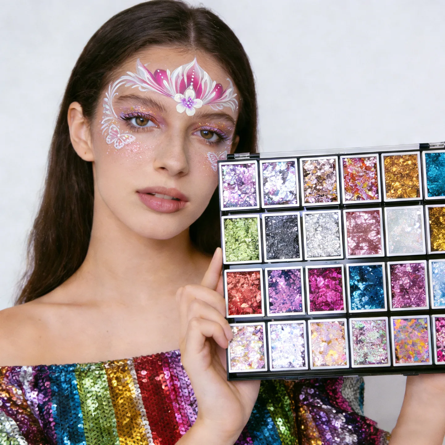 Palette de 24 couleurs de paillettes épaisses à base d'huile pour le visage et le corps, peinture à paillettes pour les lèvres, les ongles, les cheveux, maquillage scintillant, gel de base pour le corps 1 Palette de 24 couleurs de paillettes épaisses à base d'huile pour le visage et le corps, peinture à paillettes pour les lèvres, les ongles, les cheveux, maquillage scintillant, gel de base pour le corps 1