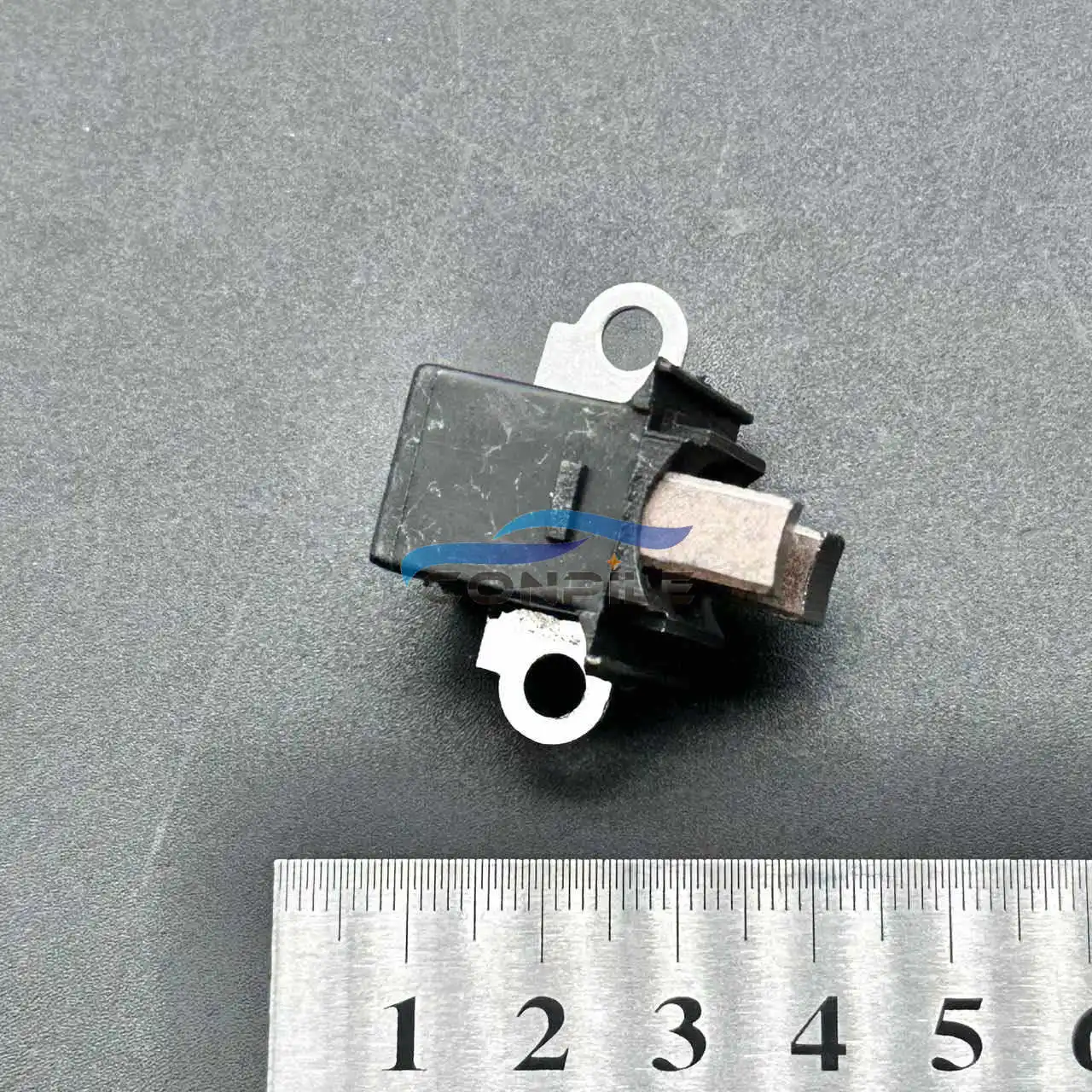 for Honda Xiali Alto Swift Changhe Roewe Toyota Cherokee Generator Carbon Brush Holder