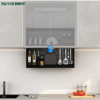 ตู้ครัวตะกร้าประหยัดพื้นที่ดึงลงลิฟท์ชั้นวางจานเก็บชั้นวางชามไฟฟ้าลงและขึ้นสัมผัสและการควบคุมเสียง 2