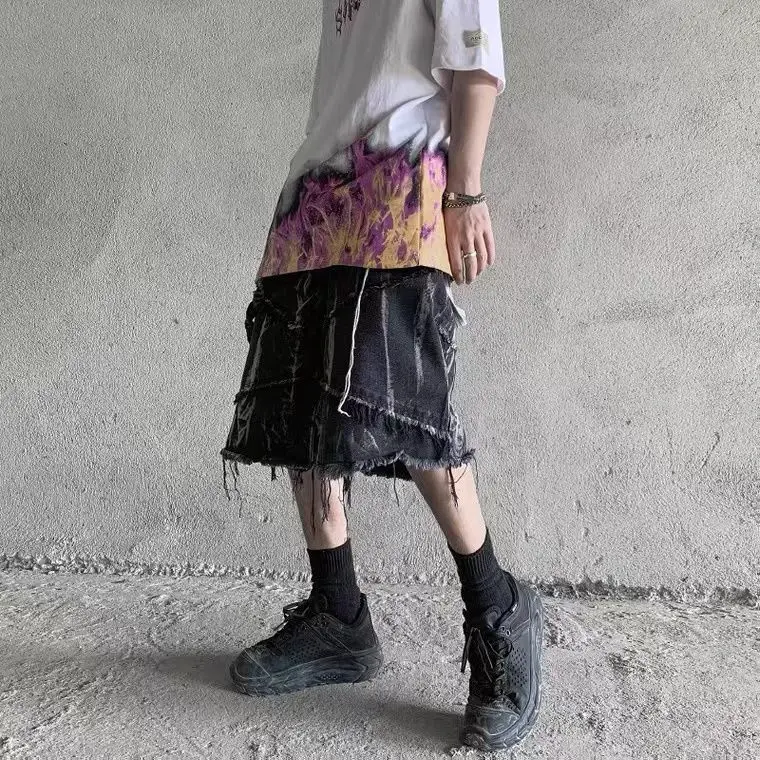 Tie Dye Frayed Denim Shorts Men Vibe Knee Length Male Vintage Gothic Punk Y2K Shorts Hippie Streetwear Distressed Tassel Shorts