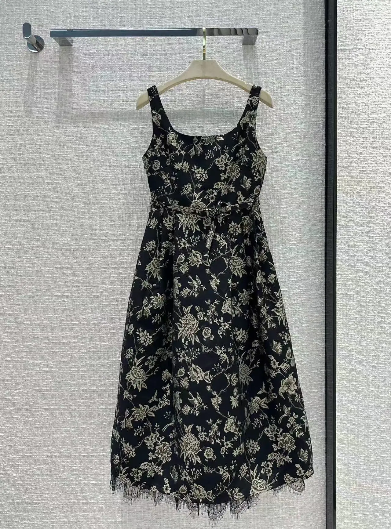 

2023 Spring Summer Newest Fashion Runway Midi Dress Women's Flowers Embroidery Lace Designer Top Holiday Slim Belt Dress
