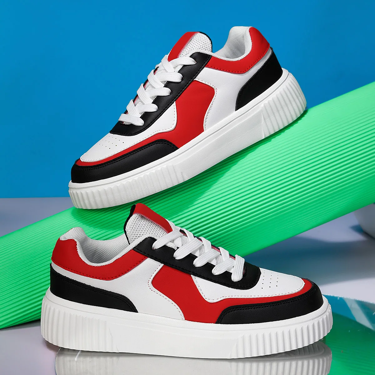 Women's Breathable Anti-Slip Sports Shoes - Spring and Summer Casual Fashion Sports Shoes Solid Color Design Lace-Up Low-Top Walking Shoes for Outdoor Activities, Jogging and Park Exercise