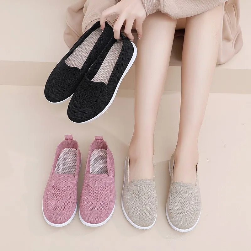 Crestar Leisure Flats Shoes For Women Summer New Hollowing Breathable Outdoor Walking Shoes Comfortable Soft Slip On Mesh Shoes 6