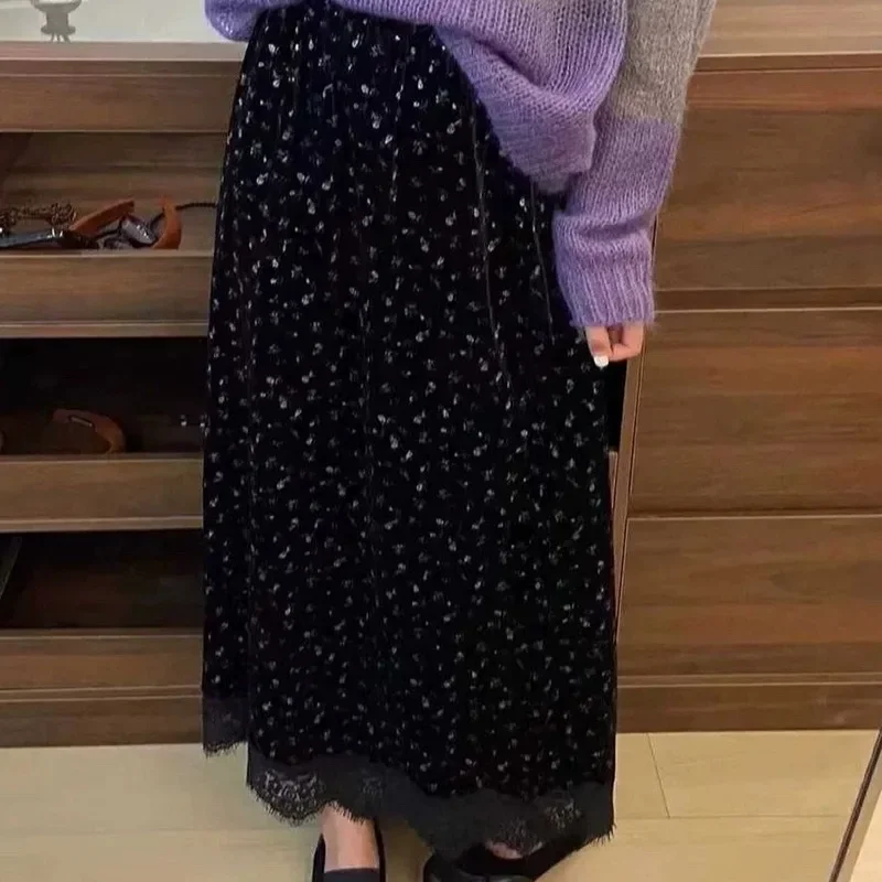 Maternity Velvet Mini Skirt Floral Print No Belly Support Autumn Winter Half-length Slimming Umbrella Style Versatile Korean Ver