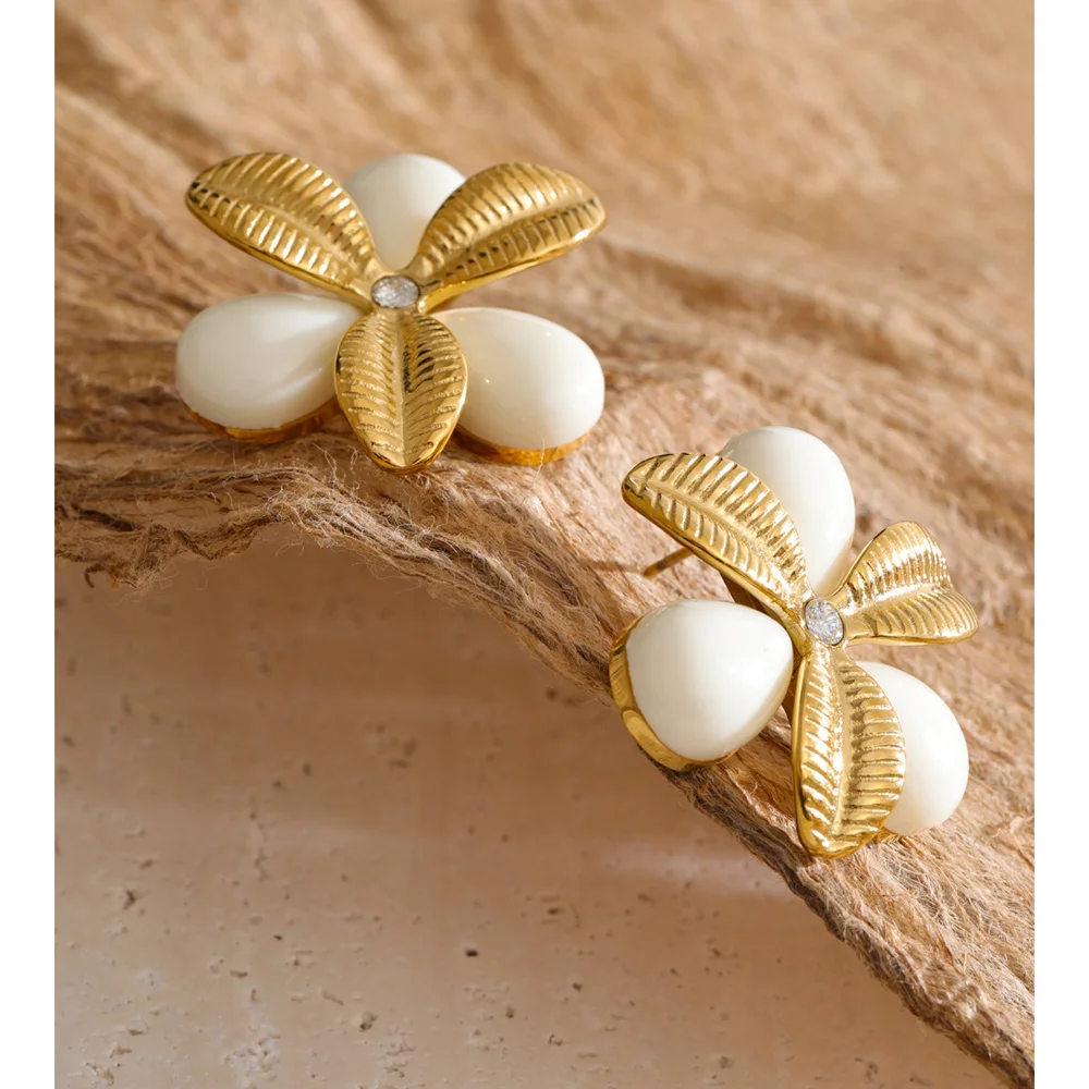 Yhpup Earrings Stud Resin Flower