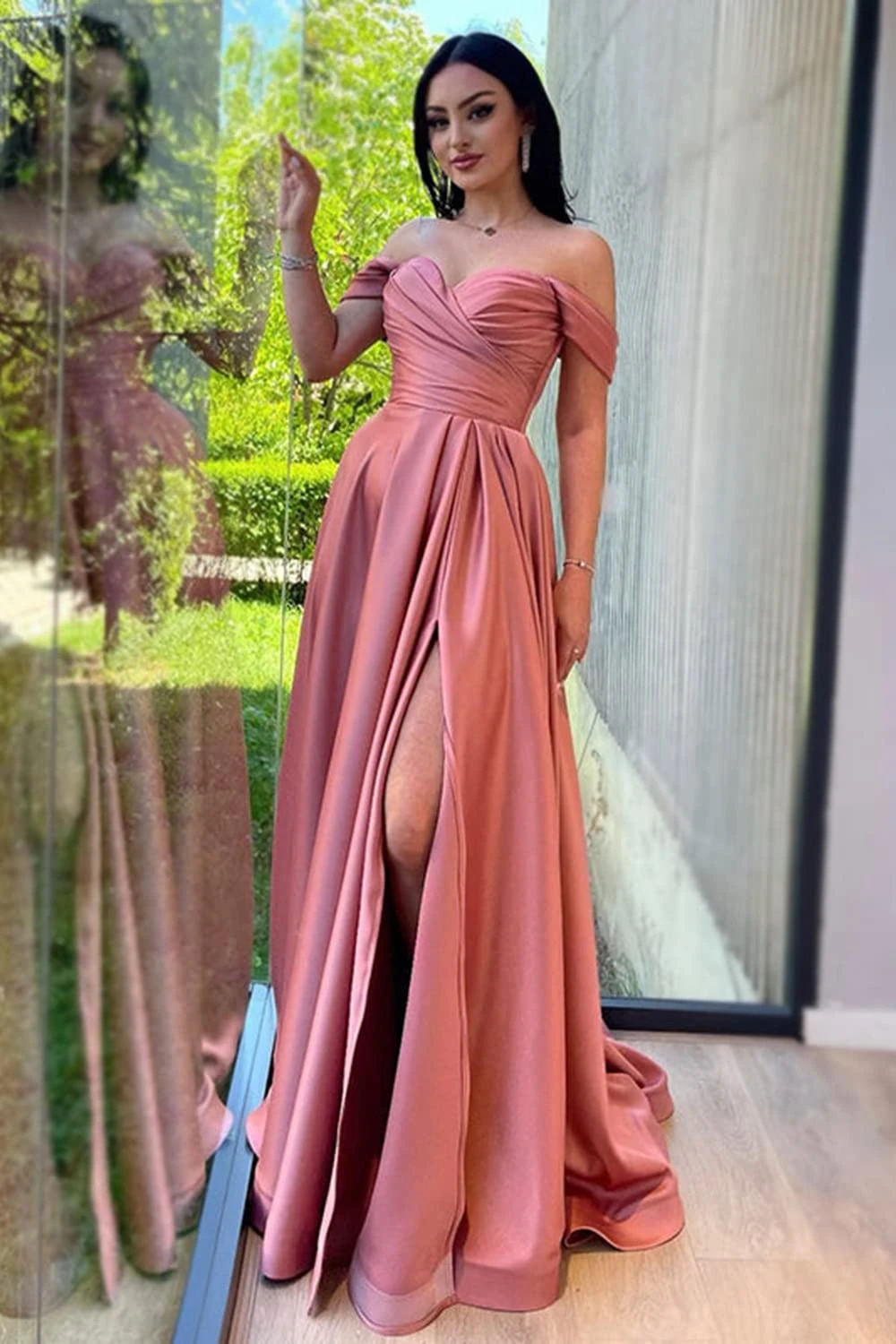 Vestido Granate Con Hombros Descubiertos Para Boda Vestidos De