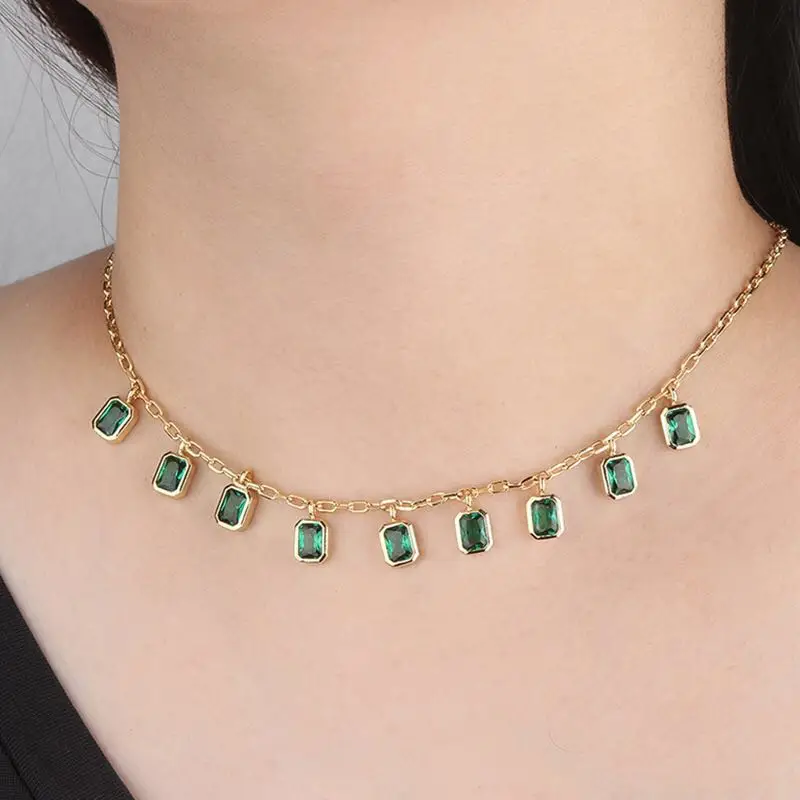

Fashion Charm Green Geometry Pendent Necklace For Women Bling Zircon Stone Gold Color Plated Chain Choker Necklace fashion P27