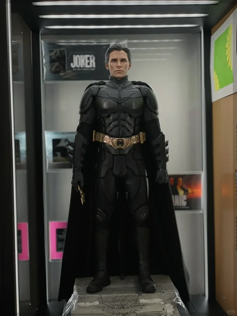 

[In Stock] Ht Hottoys 1/6 Dx19 Dark Knight Batman Batman Bell Bat Motorcycle Action Figure Model Toys