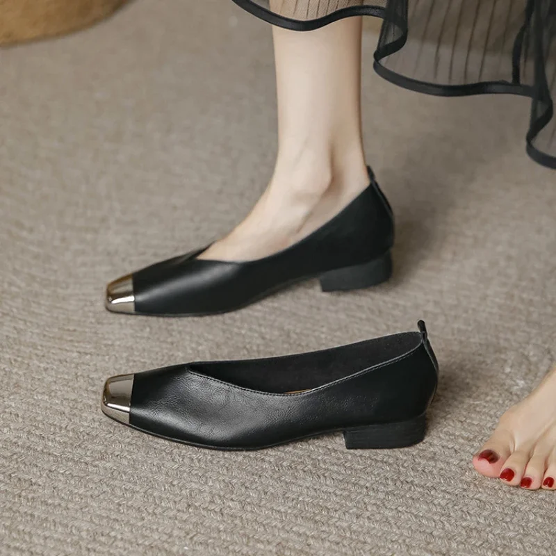 Flat Shoes Fashionable Genuine Leather Mother's Shoes New Casual Shoes Shallow Cut Low Heels Women  Comfortable High Heels