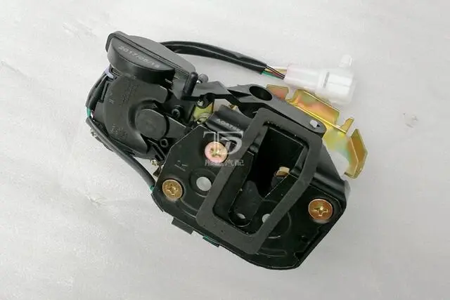 

Door lock motor for Brilliance BS4/M2 Sedan Door central lock 3051023