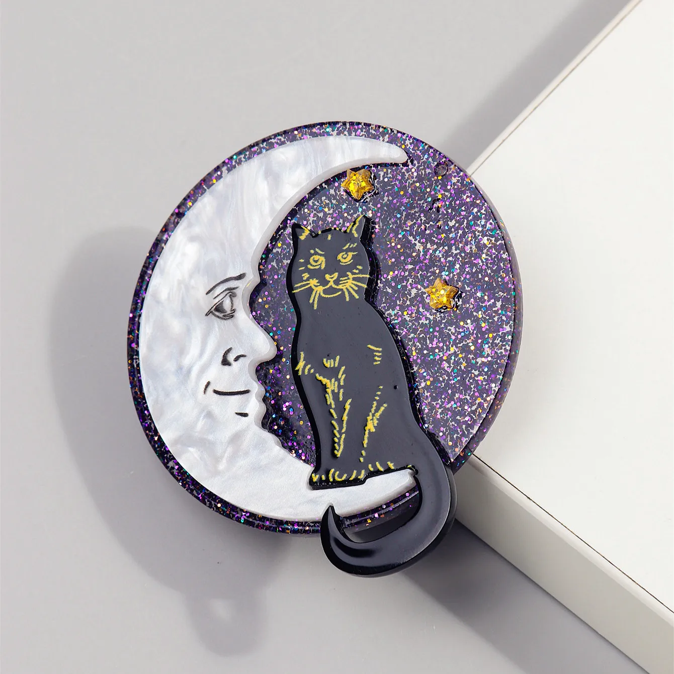 

New Cute Moon Black Cat Acrylic Brooches Pins for Women Glitter Star Sky Round Brooch Badges Jewelry Accessories Christmas Gift