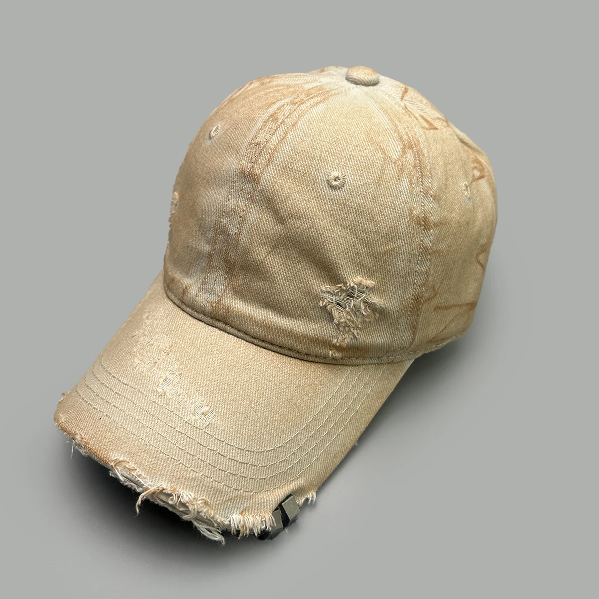 Neue Distressed Baseball Caps für Herren und Damen – Vielseitige Outdoor-Schirmmützen im Used-Look mit Nieten – Detail 12