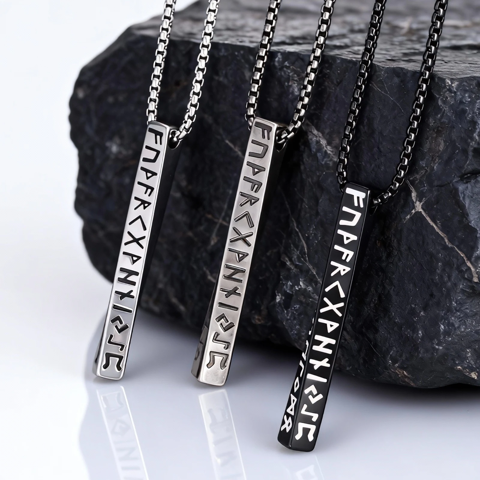 Wikinger-Valknut-Anhänger-Halskette für Herren, Edelstahl, stilvolle Mobius-geometrische Halskette, nordischer Odin-Kragen, Schmuck für Männer