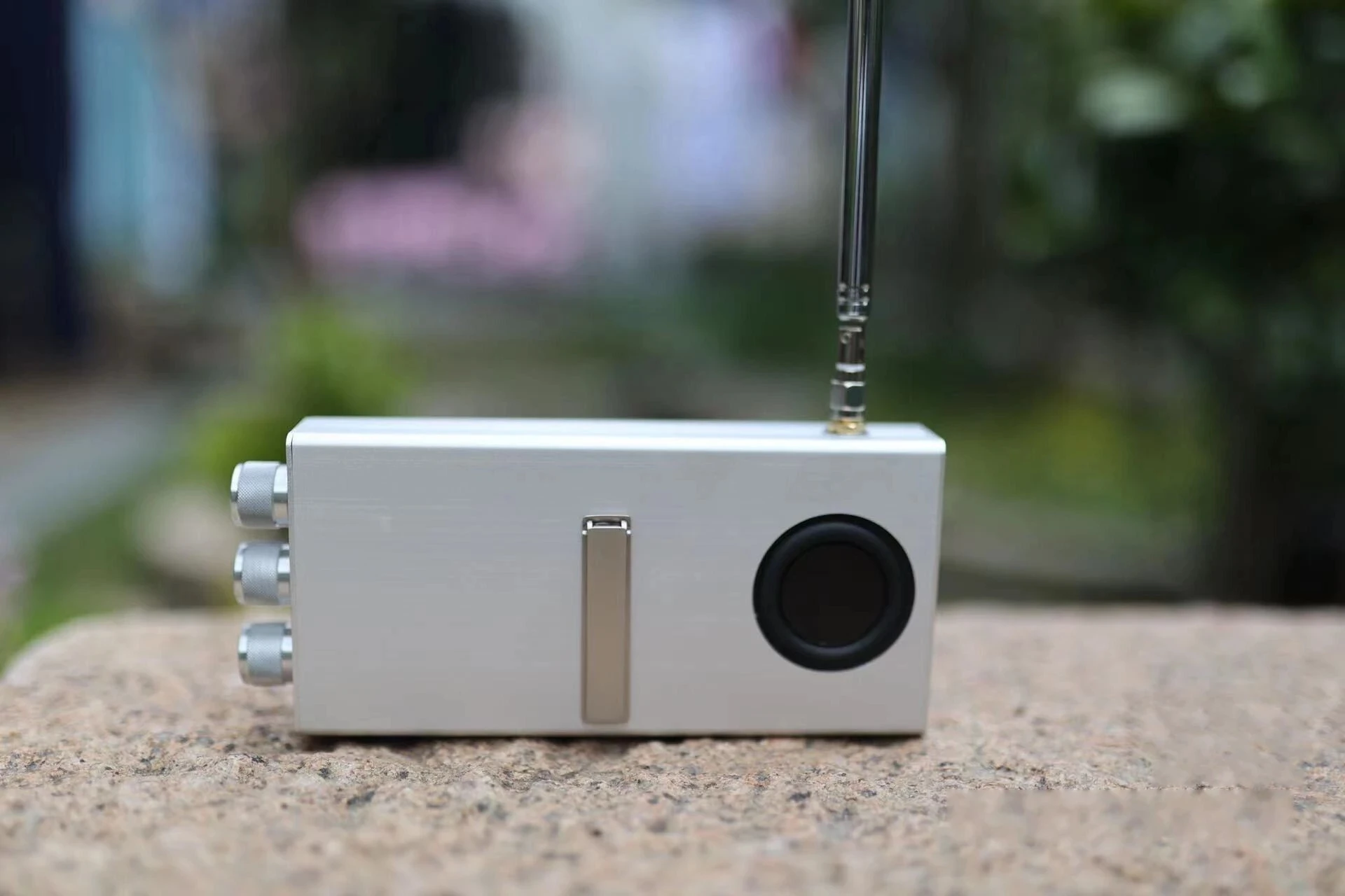 Ǯ  FM MW  HF LW  ű, 3.2 ġ LCD, 5000MAH ͸, ݼ ̽, Ŀ, ׳, TEF6686