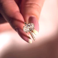 Shiny Oval Moissanite Ring 2ct Laboratory Diamond 18K Gold Plated S925 Silver Women Wedding Engagement Jewelry with Certificate 5