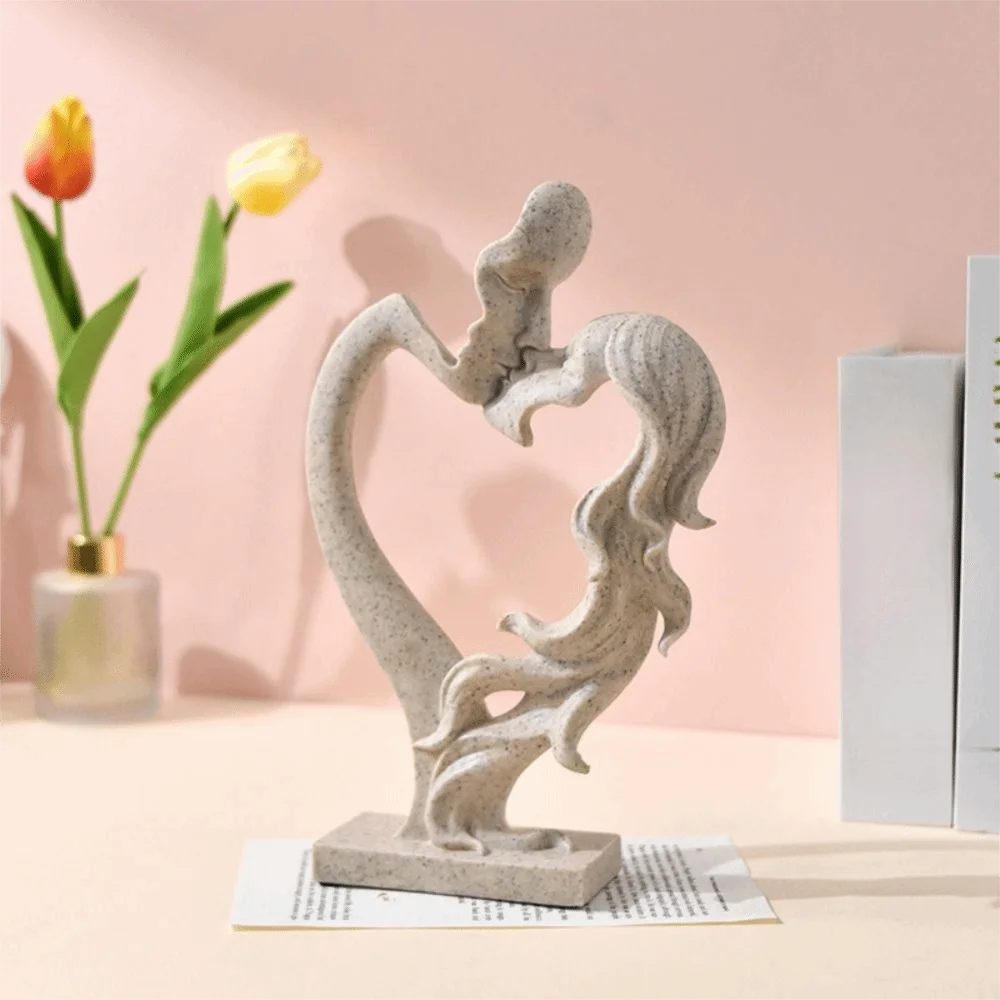 Anniversary Gift Nordic Style Couple Statue Abstract Heart Shape Kissing Couple Sculpture Romantic Lovers Sculpture Living Room