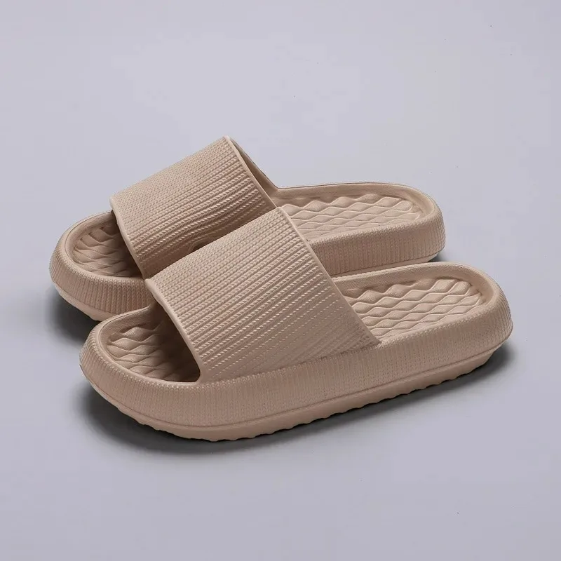 Slippers Sandals Shoes 4cm Summer Non-slip Soft Cloud Slippers Women Comfy Eva Thick Platform Slides Woman Couple Bathroom Home Flip Flops