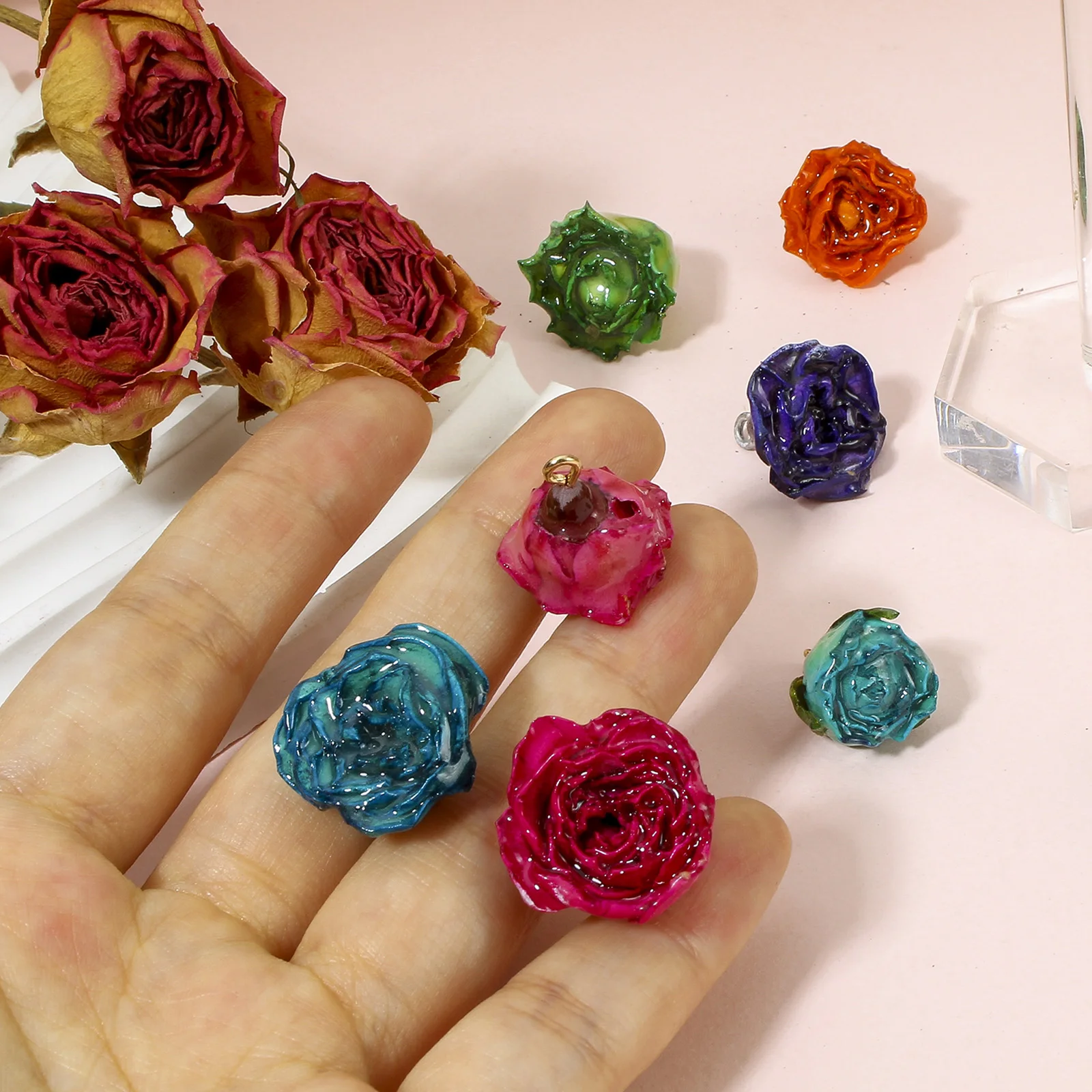 1PC Handgemachte Harz Blume Charms Mehrfarbige 3D Echte Blume Blätter Anhänger Für Schmuck Machen Diy Ohrringe Halskette 20x16mm